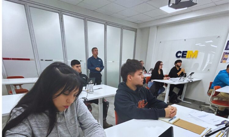 CEIM inicia primer curso de Operación de Camión de Alto Tonelaje en Iquique