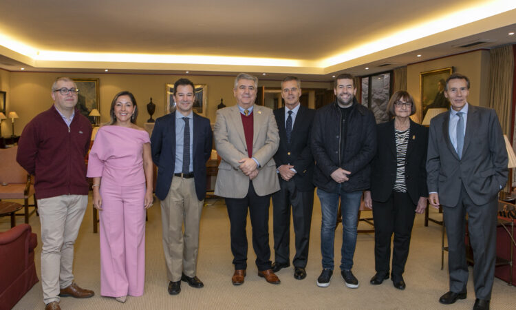 INACAP y El Mercurio lanzan “Fuerza TP”: premio que reconoce el impacto de técnicos-profesionales en desarrollo de Chile