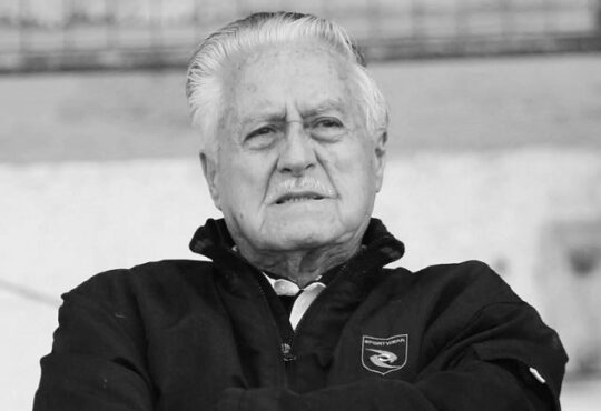 El Papi Correa un Señor del deporte ariqueño  