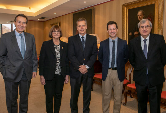 31 de julio: vence plazo postulación Premio Fuerza TP de INACAP y El Mercurio