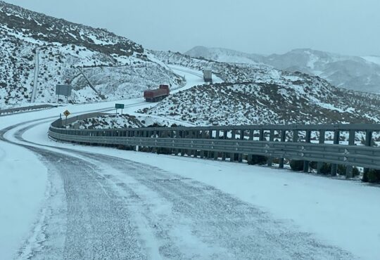 Región aislada: Carretera a Bolivia cerrada por condiciones extremas en la cordillera