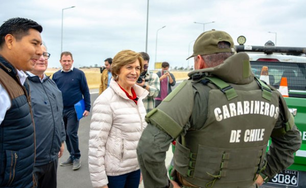 Matthei en Arica: “No vamos a permitir ni un solo inmigrante ilegal”