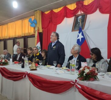 Clubes rotarios de Arica y Tacna realizaron homenaje al aniversario patrio del Perú