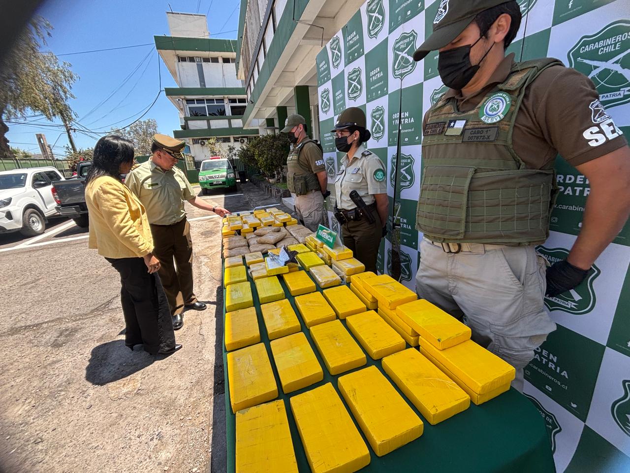 Golpe al narcotráfico en Arica: Carabineros incautó 100 kilos de cocaína pura