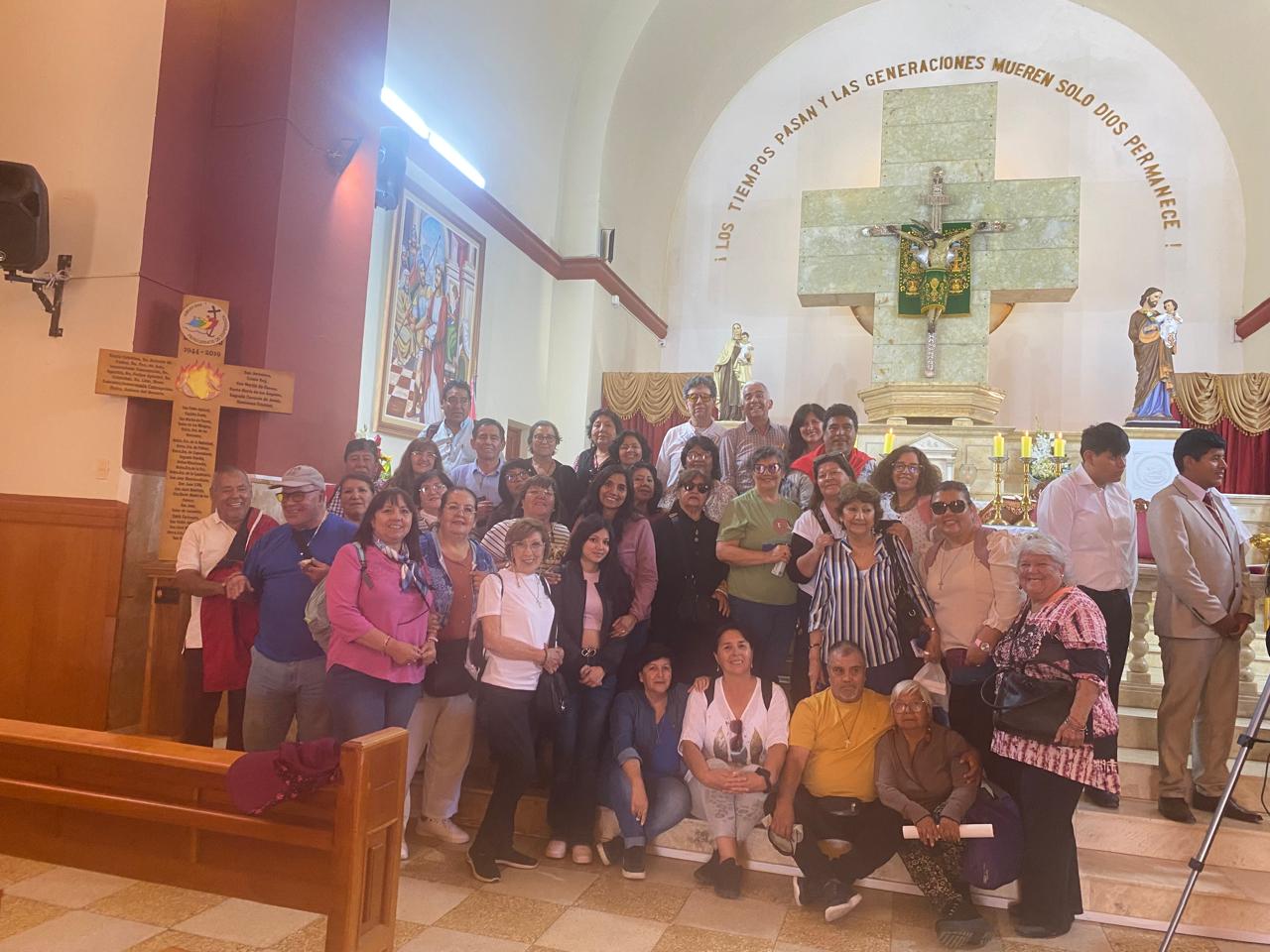 46 cursillistas de Diócesis de Arica peregrinan al Santuario del Señor de Locumba en Perú