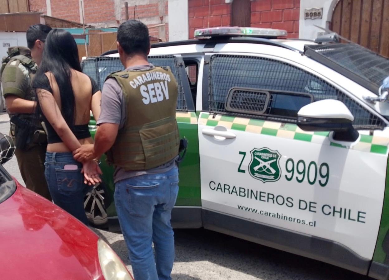 Carabineros de la SEBVE como un rayo caen sobre ladrones de autos en Arica