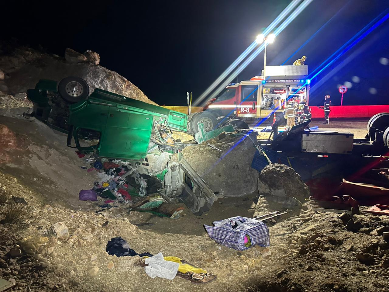 Tragedia  en ruta internacional a Bolivia: Dos fallecidos y cinco heridos en volcamiento