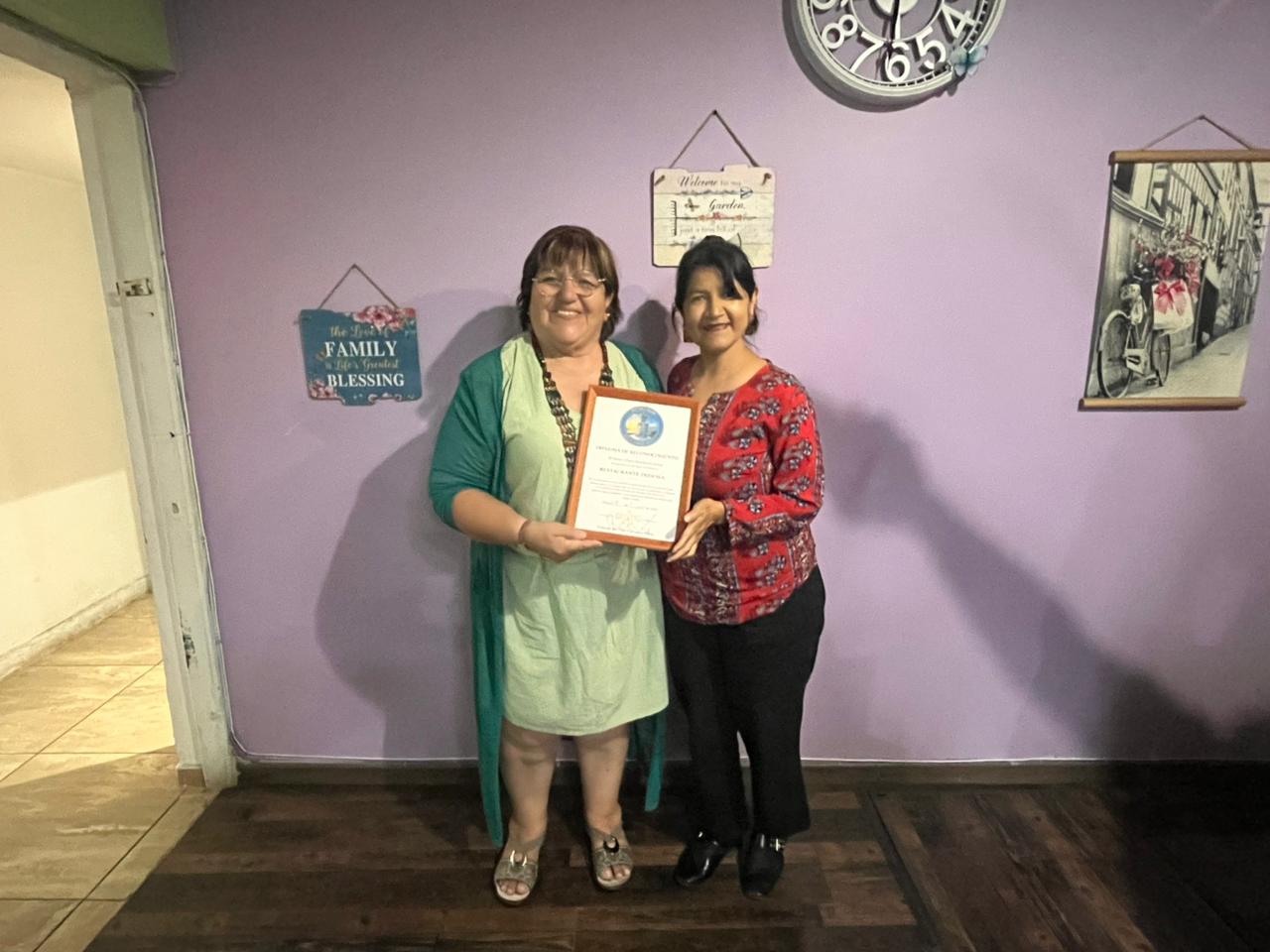 Rotary Chinchorro reconoce a 2 establecimientos turísticos por aporte a la cultura inclusiva