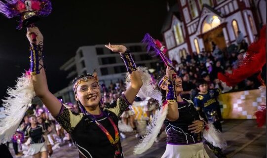 Llamado a la unidad entre dirigentes y bailarines en el Machaq Mara 5534