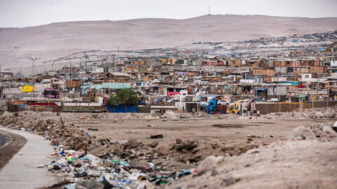 Municipalidad de Arica prioriza protección para los niños en desalojo de Cerro Chuño