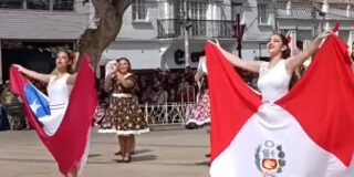 Chile saludó al Perú con tradicional contrapunto de bandas en Tacna