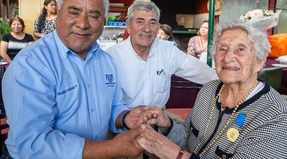 Malú arquitecta, ingeniera agrícola y ex alcaldesa cumplió 100 años plenos de amor por Arica