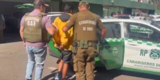 Carabineros interceptó a extranjeros con tres autos robados rumbo a la frontera