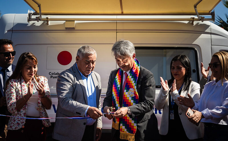 Alcalde de Arica y Embajador de Japón inauguraron Vacunatorio Móvil